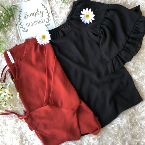 TWO PEASANT SIZE MEDIUM BLOUSES 100%polyester - Picture 1 of 8